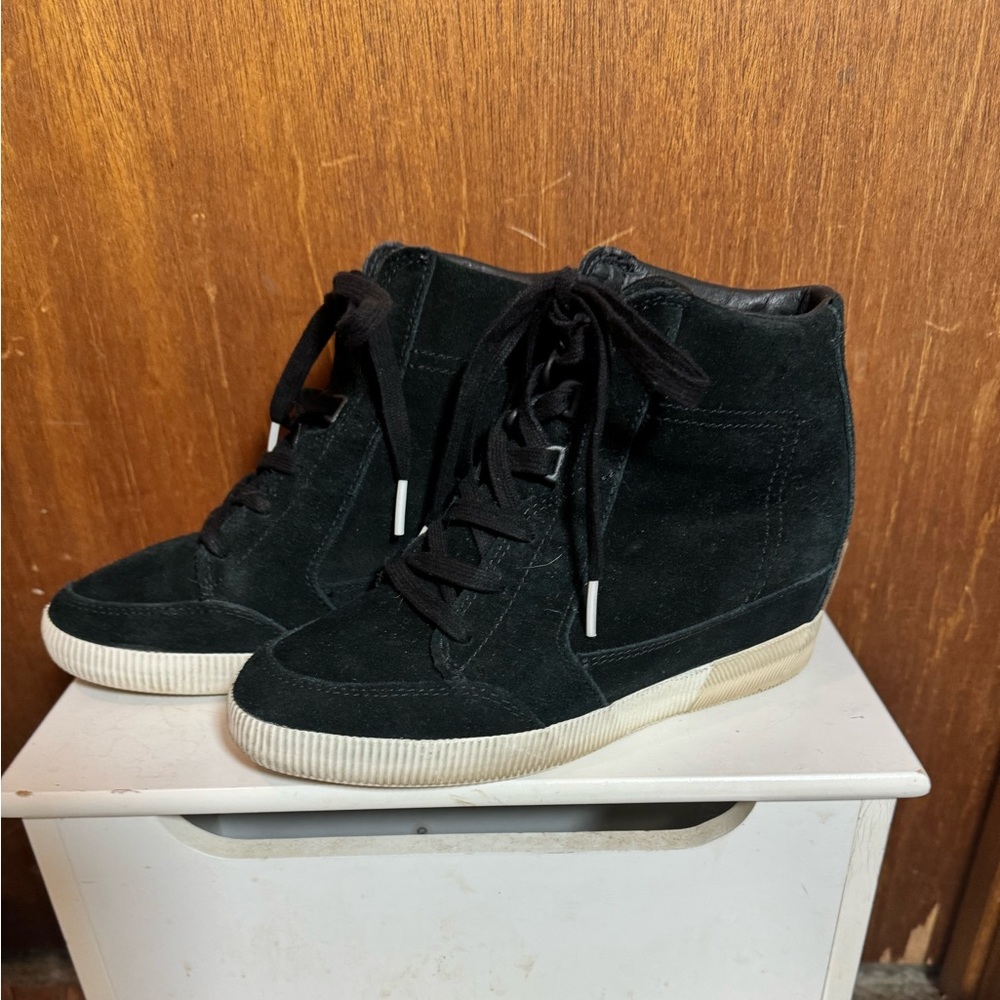 Sorel Out n About Wedge Sneaker Womens Size 7.5